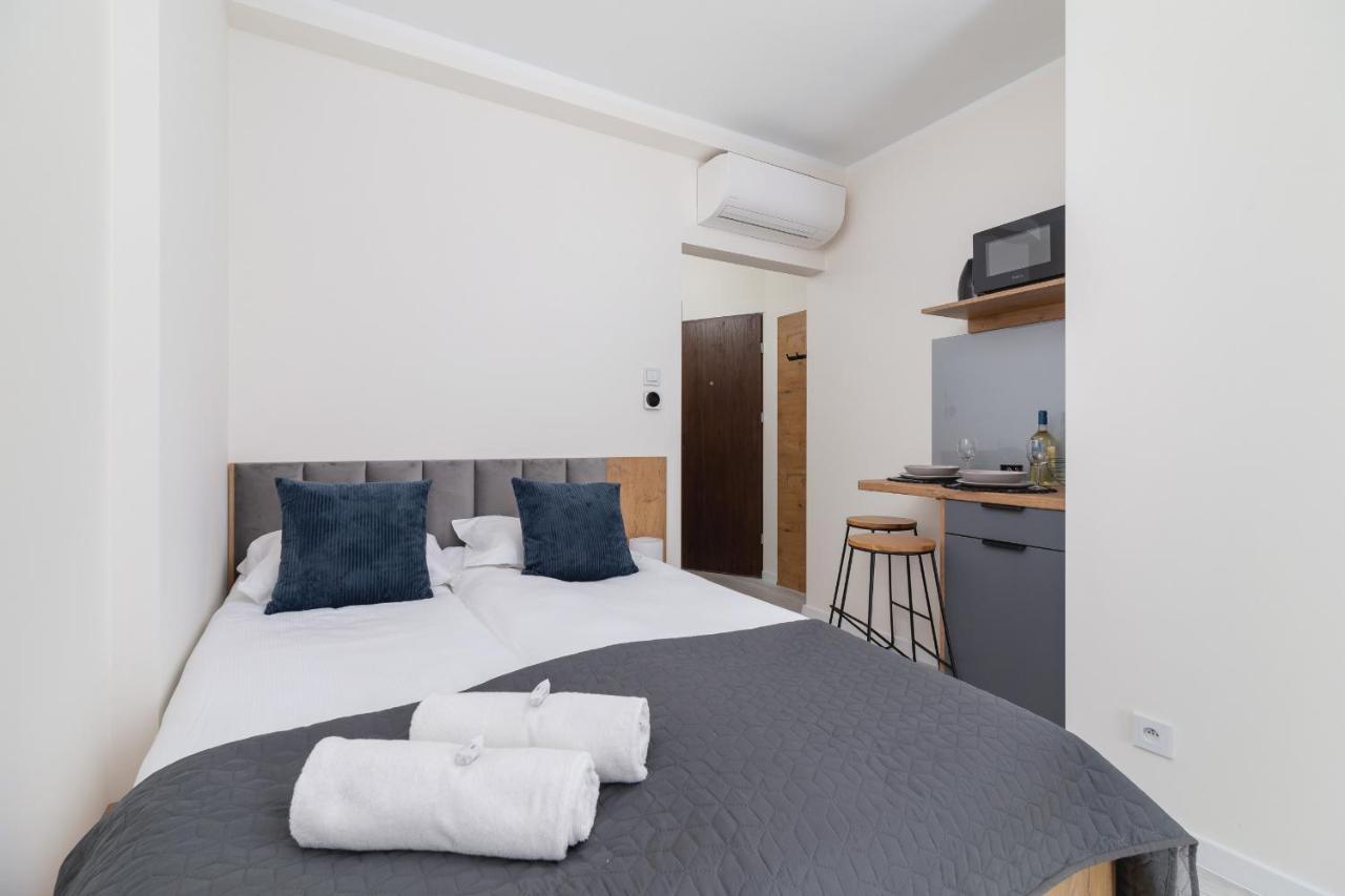 Modern Studio Cracow Rakowicka 14 By Noclegi Renters كراكوفيا المظهر الخارجي الصورة